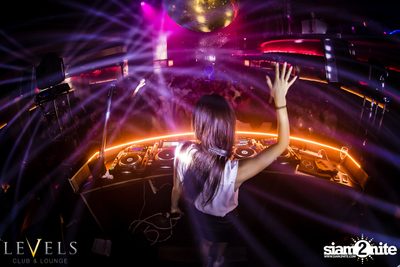 DJane Da Queen ที่ เลเวลส์ — photo 2