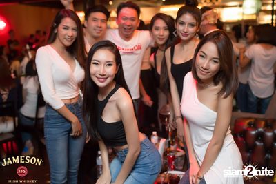 Soft Opening ที่ รียูเนี่ยน ทองหล่อ — photo 63