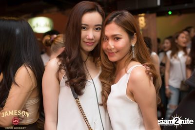 Soft Opening ที่ รียูเนี่ยน ทองหล่อ — photo 95