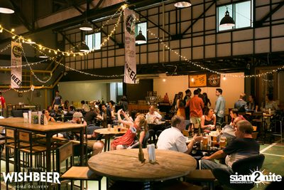 Beer Pong กับ L'olmaia ที่ วิชเบียร์ โฮม บาร์ — photo 2