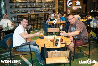 Beer Pong กับ L'olmaia ที่ วิชเบียร์ โฮม บาร์ — photo 19