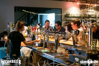 Beer Pong กับ L'olmaia ที่ วิชเบียร์ โฮม บาร์ — photo 40