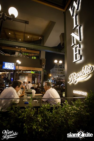 Friday Night at Wine Republic Thonglor — photo 1