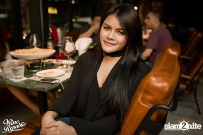 Friday Night at Wine Republic Thonglor — photo 7