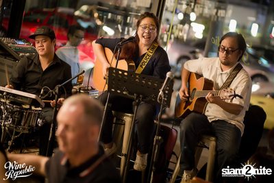 Friday Night at Wine Republic Thonglor — photo 29