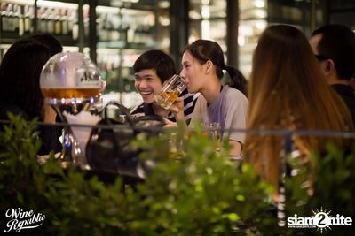 Friday Night at Wine Republic Thonglor — photo 36