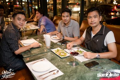 Friday Night at Wine Republic Thonglor — photo 94