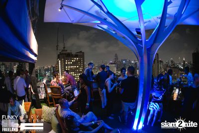 Funky Freeland: Studio 54 w/ Neil Pierce at Above Eleven — photo 85