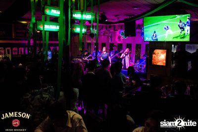 Silly Fools Live ที่ มัลลิแกนส์ ไอริช บาร์ — photo 12