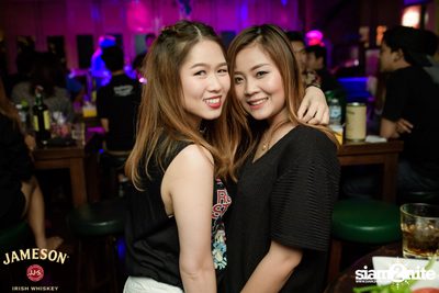 Silly Fools Live ที่ มัลลิแกนส์ ไอริช บาร์ — photo 14