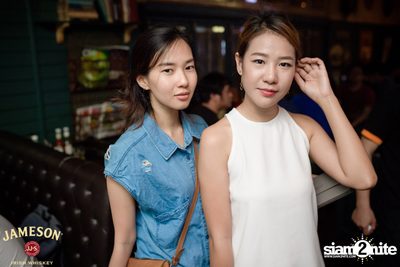 Silly Fools Live ที่ มัลลิแกนส์ ไอริช บาร์ — photo 31