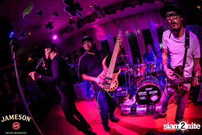 Silly Fools Live ที่ มัลลิแกนส์ ไอริช บาร์ — photo 49