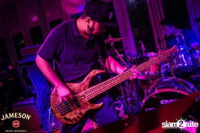 Silly Fools Live ที่ มัลลิแกนส์ ไอริช บาร์ — photo 54