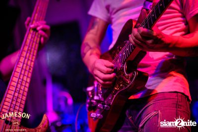 Silly Fools Live ที่ มัลลิแกนส์ ไอริช บาร์ — photo 56