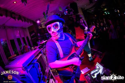 Silly Fools Live ที่ มัลลิแกนส์ ไอริช บาร์ — photo 62