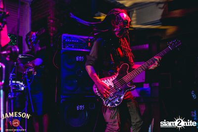 Silly Fools Live ที่ มัลลิแกนส์ ไอริช บาร์ — photo 73