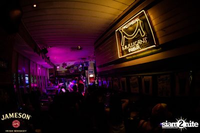 Silly Fools Live ที่ มัลลิแกนส์ ไอริช บาร์ — photo 85