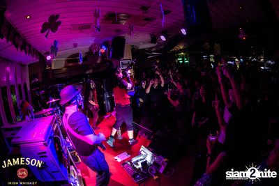 Silly Fools Live ที่ มัลลิแกนส์ ไอริช บาร์ — photo 86
