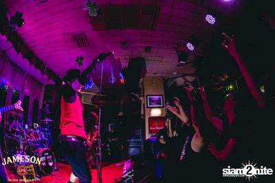 Silly Fools Live ที่ มัลลิแกนส์ ไอริช บาร์ — photo 89