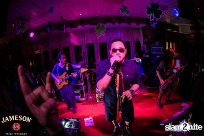 Silly Fools Live ที่ มัลลิแกนส์ ไอริช บาร์ — photo 102