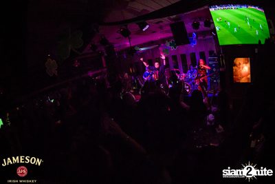 Silly Fools Live ที่ มัลลิแกนส์ ไอริช บาร์ — photo 111
