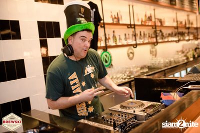 St Patricks Day at Brewski | Radisson Blu Plaza — photo 43