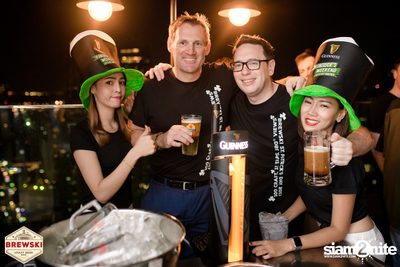 St Patricks Day at Brewski | Radisson Blu Plaza — photo 79