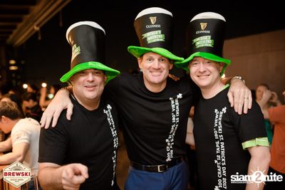 St Patricks Day at Brewski | Radisson Blu Plaza — photo 106