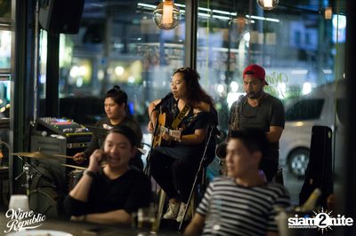 Friday Night at Wine Republic Thonglor — photo 2