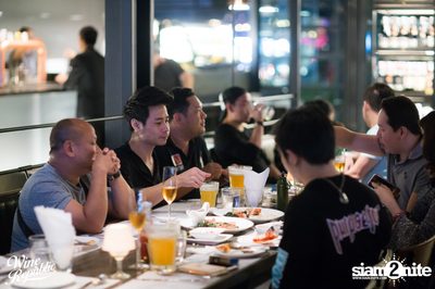 Friday Night at Wine Republic Thonglor — photo 28