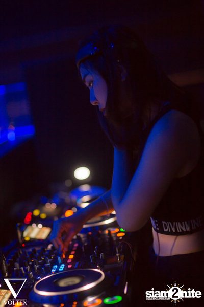 Voltex นำเสนอ Rave in Lips ที่ ไซออน ไนท์ คลับ — photo 9