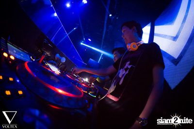 Voltex นำเสนอ Rave in Lips ที่ ไซออน ไนท์ คลับ — photo 41