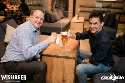 Canadian Weekend ที่ วิชเบียร์ โฮม บาร์ — photo 9