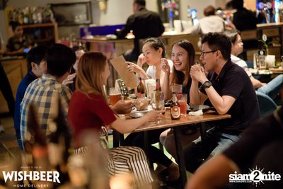 Canadian Weekend ที่ วิชเบียร์ โฮม บาร์ — photo 21