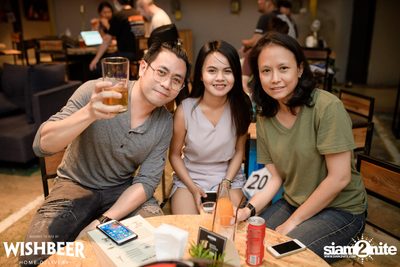 Canadian Weekend ที่ วิชเบียร์ โฮม บาร์ — photo 24