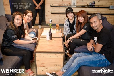 Canadian Weekend ที่ วิชเบียร์ โฮม บาร์ — photo 37