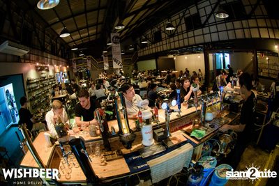Canadian Weekend ที่ วิชเบียร์ โฮม บาร์ — photo 48