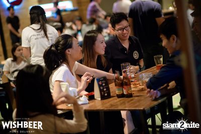 Canadian Weekend ที่ วิชเบียร์ โฮม บาร์ — photo 61