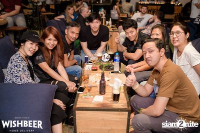 Canadian Weekend ที่ วิชเบียร์ โฮม บาร์ — photo 63