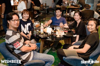 Canadian Weekend ที่ วิชเบียร์ โฮม บาร์ — photo 82