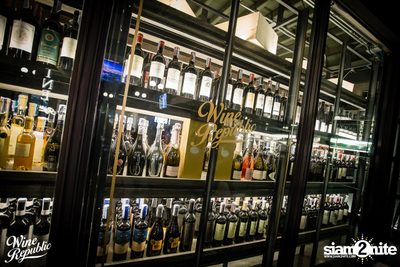Friday Night at Wine Republic Thonglor — photo 7