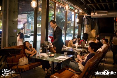 Friday Night at Wine Republic Thonglor — photo 18