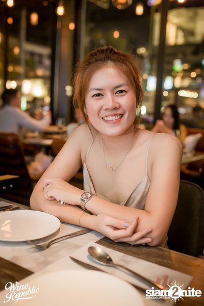 Friday Night at Wine Republic Thonglor — photo 40