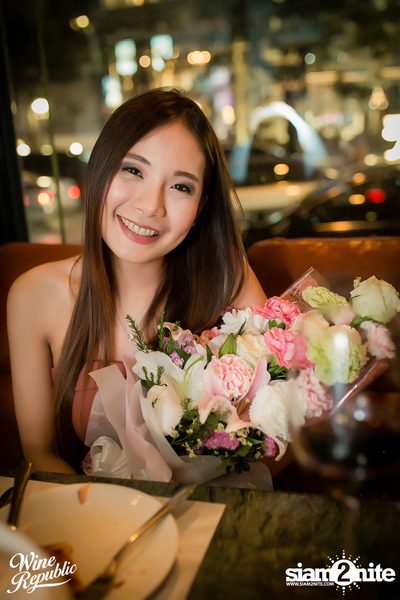 Friday Night at Wine Republic Thonglor — photo 45