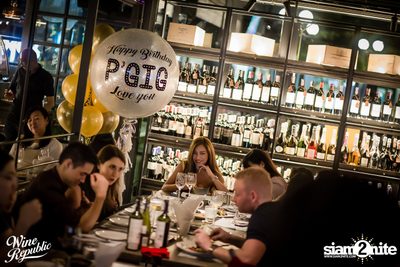 Friday Night at Wine Republic Thonglor — photo 81