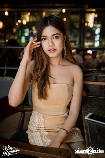 Friday Night at Wine Republic Thonglor — photo 85