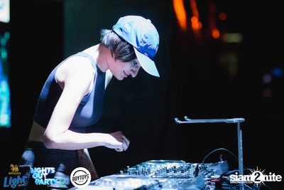 Singha Light pres. Lights Out Party at Boytoys — photo 1