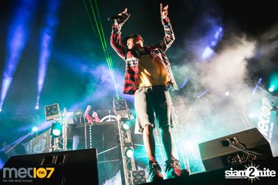 MET FEST 2017 Night Vibe On the Street at Oasis Outdoor Arena — photo 45