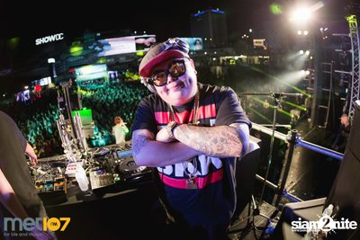MET FEST 2017 Night Vibe On the Street at Oasis Outdoor Arena — photo 94