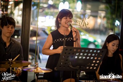Friday Night at Wine Republic Thonglor — photo 6